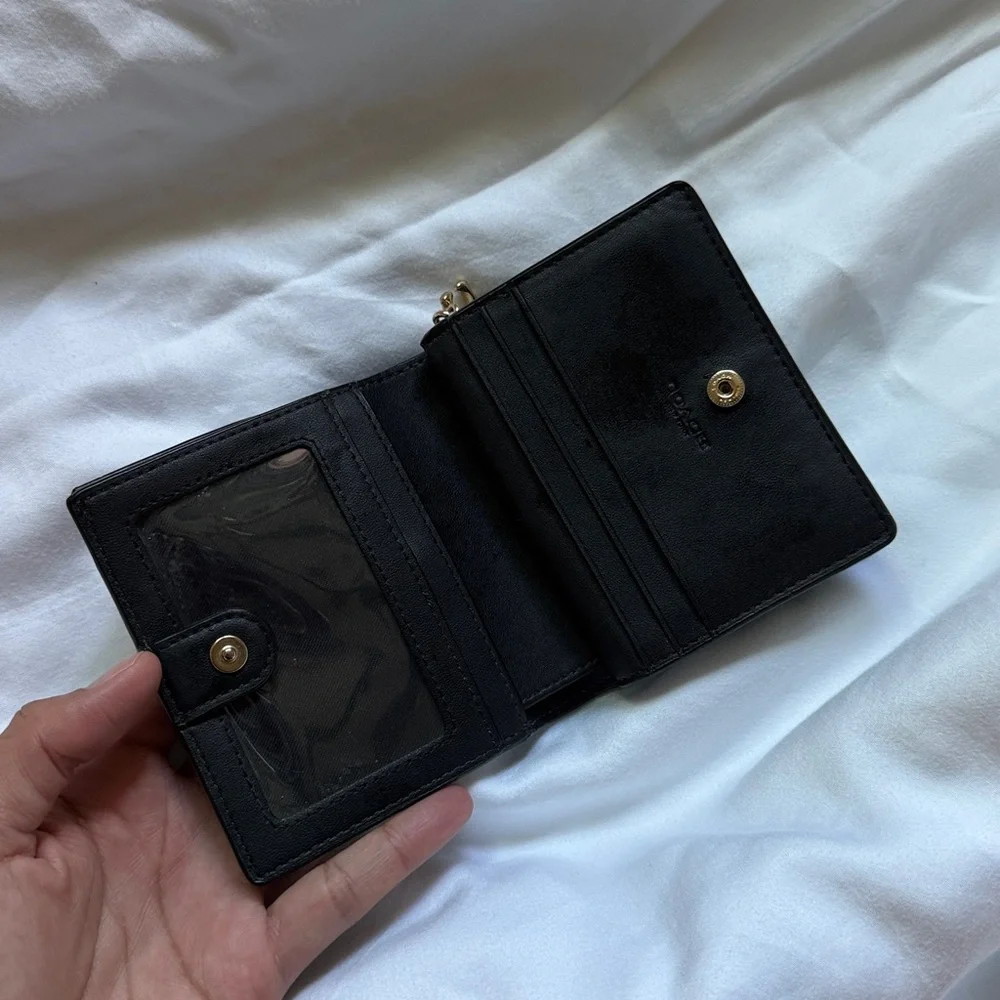 Coach Snap Black Leather Wallet - Picture 3 of 10